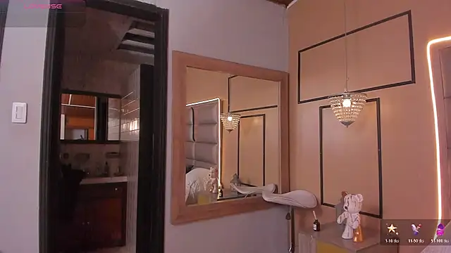 CAYLINCOLLINS online show from 6, 3, 2026