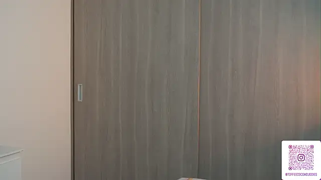 sophi lii online show from 5, 4, 2026