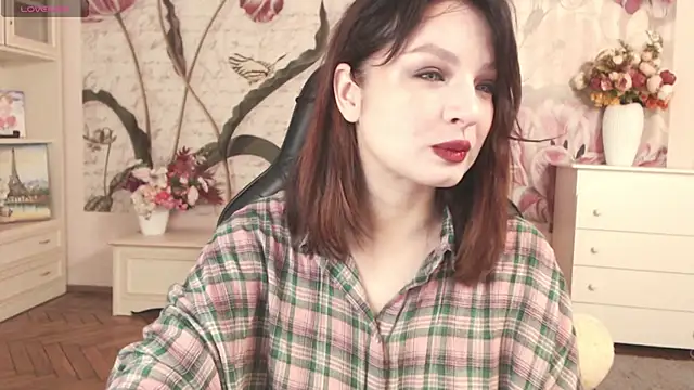 BritneyBarker online show from 28, 10, 2025