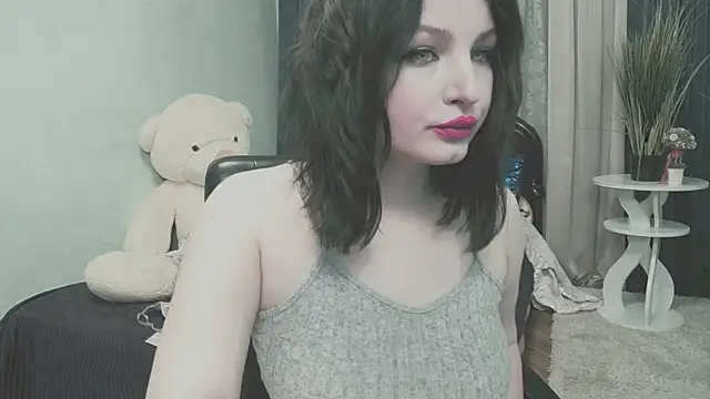 Snapshot of BritneyBarker chatting on 2, 5, 2026 BritneyBarker online show from 2, 5, 2026