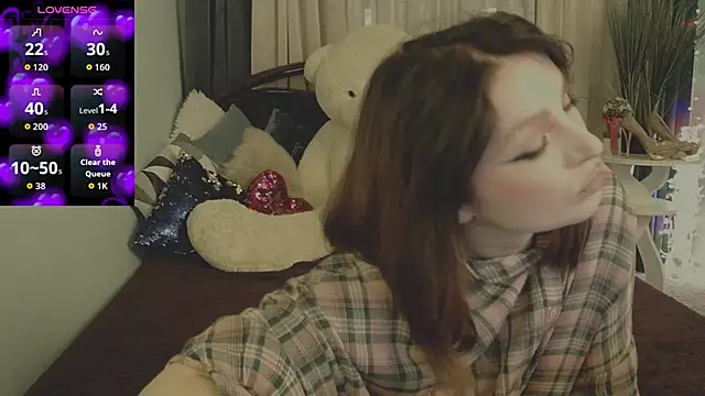 Snapshot of BritneyBarker chatting on 26, 5, 2026 BritneyBarker online show from 26, 5, 2026