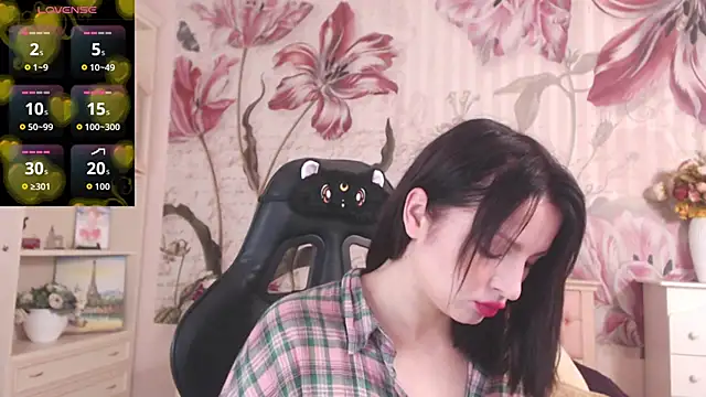 BritneyBarker online show from 11, 9, 2025