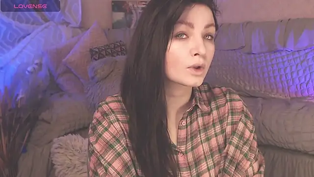 BritneyBarker online show from 17, 2, 2025