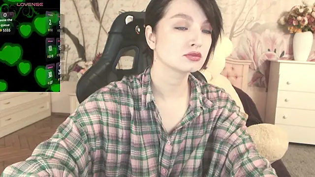 BritneyBarker online show from 6, 10, 2025