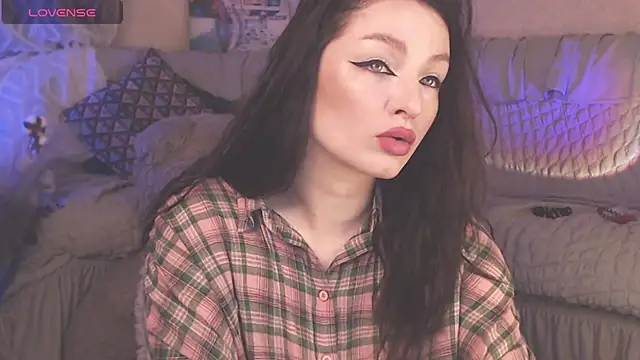 BritneyBarker online show from 12, 3, 2025