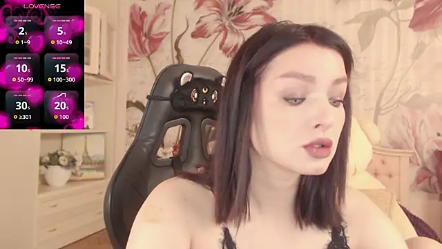 BritneyBarker online show from 9, 9, 2025
