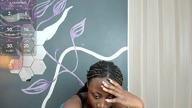 Snapshot of Sara_Naugty chatting on 8, 11, 2025 Sara Naugty online show from 8, 11, 2025