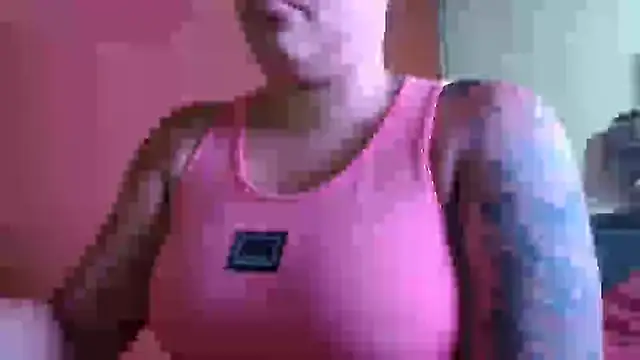Snapshot of Tammyymilf chatting on 12, 9, 2025 Tammyymilf online show from 12, 9, 2025