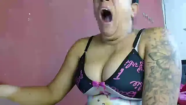 Snapshot of Tammyymilf chatting on 5, 10, 2025 Tammyymilf online show from 5, 10, 2025