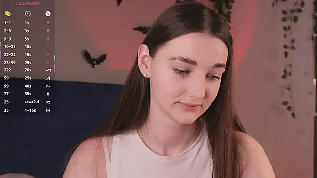 Snapshot of GeorginaDudley chatting on 17, 11, 2025 GeorginaDudley online show from 17, 11, 2025