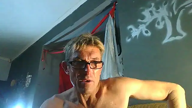 Snapshot of xylegs chatting on 21, 2, 2025 xylegs online show from 21, 2, 2025