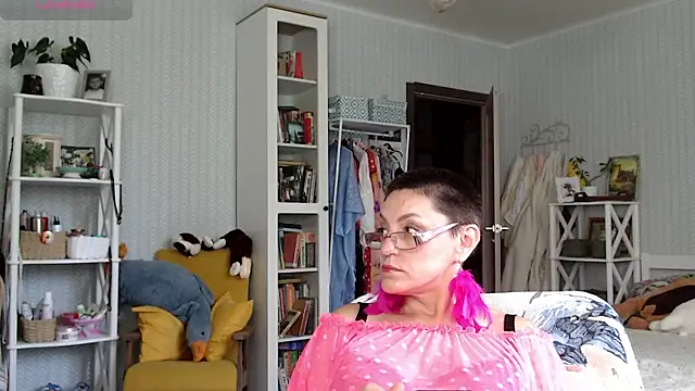 Soffya Soy online show from 16, 6, 2026