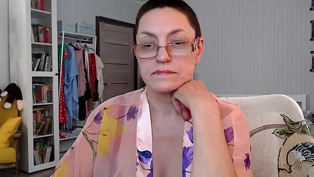 Snapshot of Soffya_Soy chatting on 4, 6, 2026 Soffya Soy online show from 4, 6, 2026