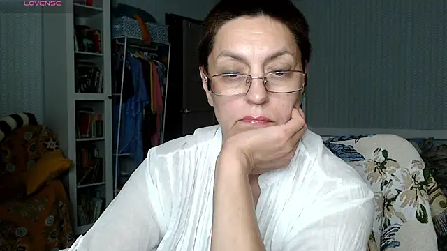 Soffya Soy online show from 4, 7, 2026