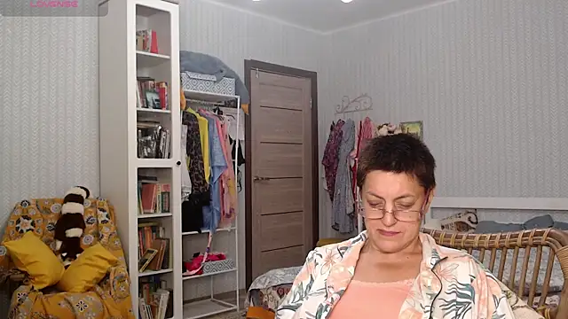 Soffya Soy online show from 18, 7, 2026