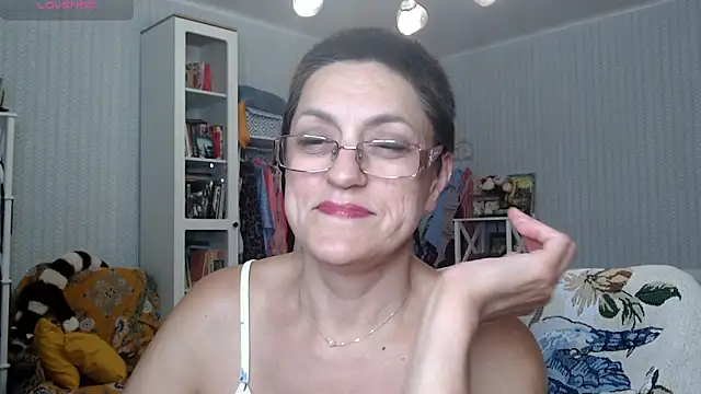 Soffya Soy online show from 13, 7, 2026