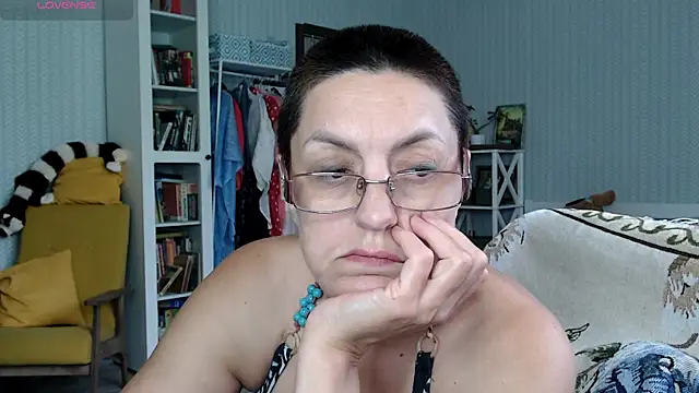 Soffya Soy online show from 12, 6, 2026