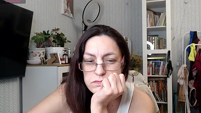 Soffya Soy online show from 10, 3, 2026