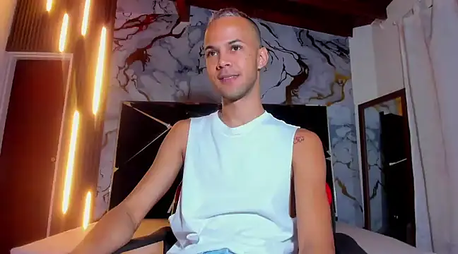 Jeremmy Love online show from 7, 3, 2025