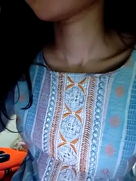 Snapshot of cute_IndianBabe chatting on 4, 10, 2025 cute IndianBabe online show from 4, 10, 2025