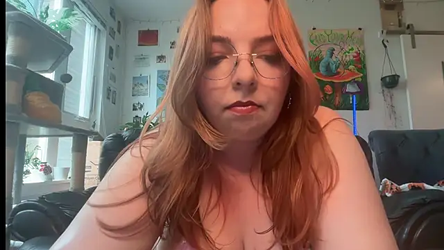 Snapshot of curvycate127 chatting on 15, 5, 2026 curvycate127 online show from 15, 5, 2026