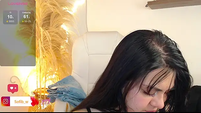 Snapshot of Sofi_BBW chatting on 15, 7, 2026 Sofi BBW online show from 15, 7, 2026