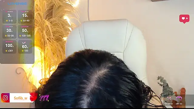 Snapshot of Sofi_BBW chatting on 11, 6, 2026 Sofi BBW online show from 11, 6, 2026