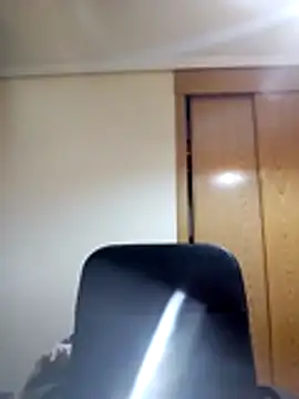 Snapshot of S4nt1luXx chatting on 1, 12, 2025 S4nt1luXx online show from 1, 12, 2025