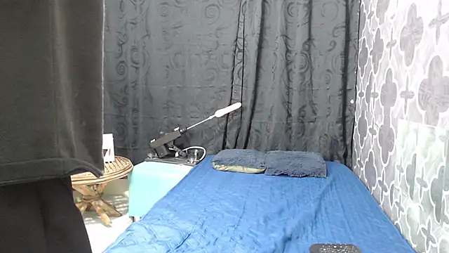 HENRY SENNI online show from 28, 2, 2025