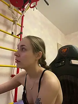 White Lu online show from 24, 2, 2025