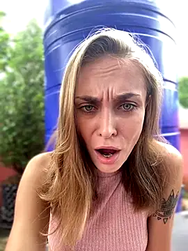 White Lu online show from 24, 11, 2025