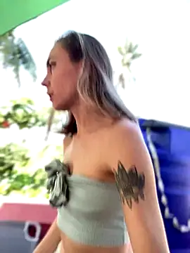 White Lu online show from 21, 9, 2025