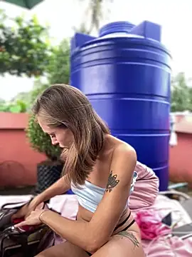 White Lu online show from 26, 11, 2025