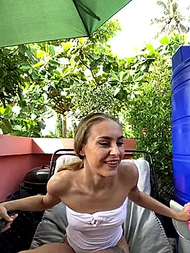 White Lu online show from 10, 4, 2026