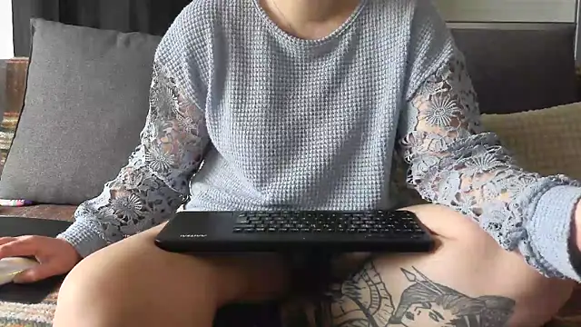 bunnyfox420 online show from 14, 3, 2026