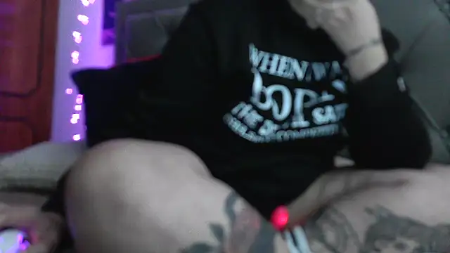 bunnyfox420 online show from 15, 12, 2025