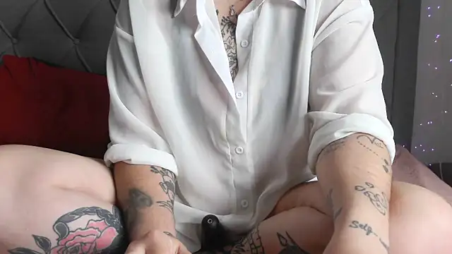 bunnyfox420 online show from 23, 4, 2026