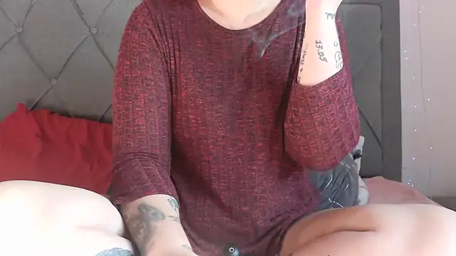bunnyfox420 online show from 24, 4, 2026