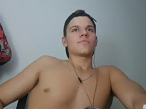 Snapshot of vitorsafado19 chatting on 5, 3, 2025 vitorsafado19 online show from 5, 3, 2025