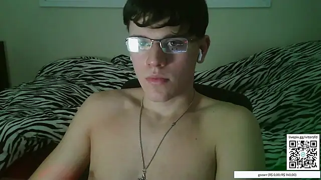 Snapshot of vitorsafado19 chatting on 11, 10, 2025 vitorsafado19 online show from 11, 10, 2025