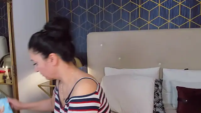 ValeryBlakes online show from 4, 2, 2026