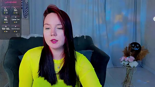 Snapshot of maya_suun chatting on 1, 11, 2025 maya suun online show from 1, 11, 2025