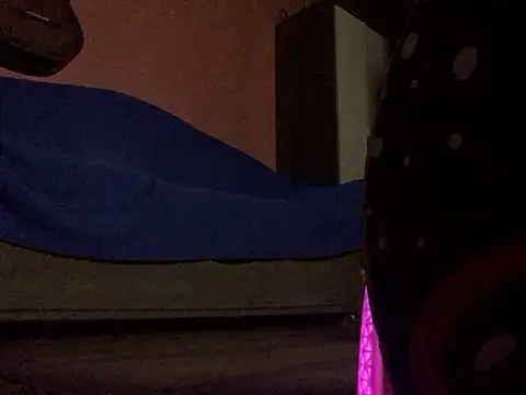 Snapshot of Nooneisthis chatting on 4, 2, 2025 Nooneisthis online show from 4, 2, 2025