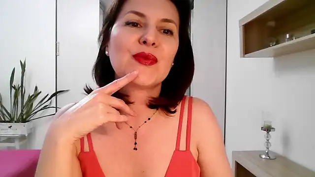 Victoria Glam online show from 7, 4, 2026