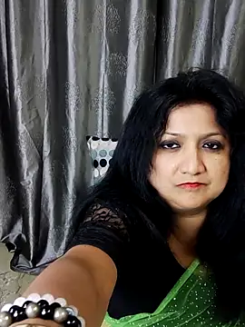 horny lizia online show from 19, 7, 2026