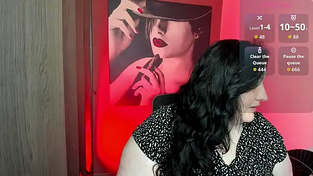 QueenOfHaze online show from 6, 8, 2026