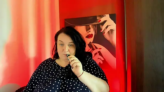 QueenOfHaze online show from 6, 7, 2026