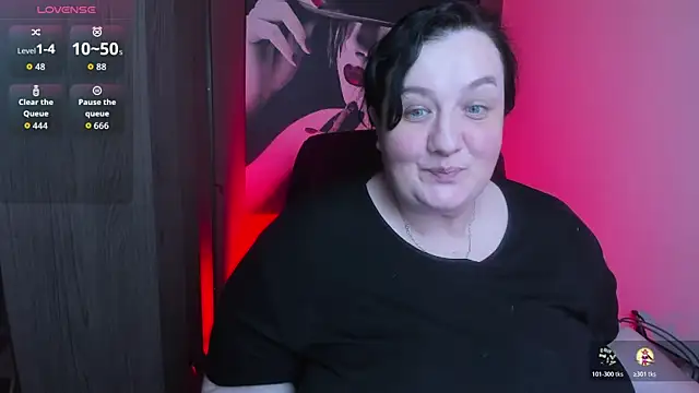 Snapshot of QueenOfHaze chatting on 10, 6, 2026 QueenOfHaze online show from 10, 6, 2026