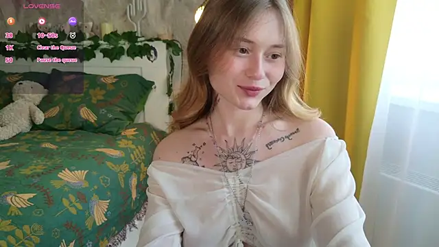 Snapshot of Yo_Pixxie chatting on 9, 9, 2025 Yo Pixxie online show from 9, 9, 2025