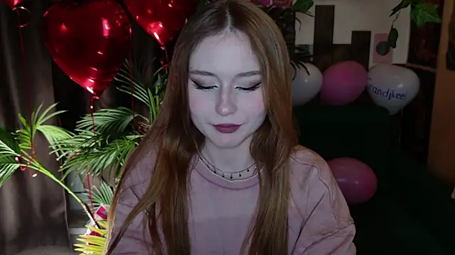Snapshot of Yo_Pixxie chatting on 16, 2, 2025 Yo Pixxie online show from 16, 2, 2025